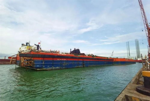 亚洲第一大海工驳船改装交付